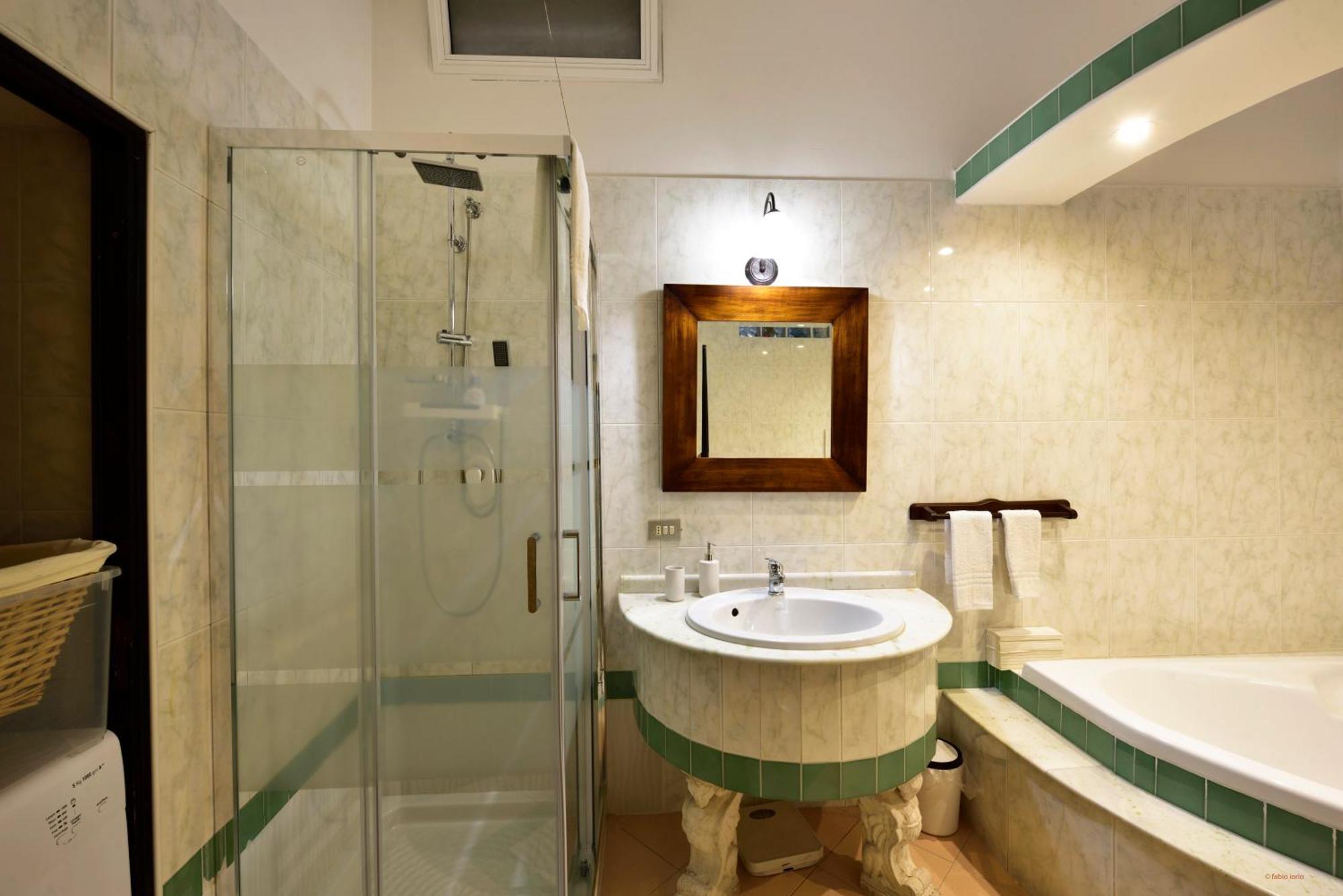 Ciaobari Apartment - Elegant 4 Bedrooms In The Heart Of Old Town Exterior photo